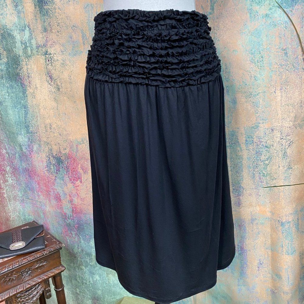 NWT🖍Nicole Miller Black soft flowing ruched Skirt
